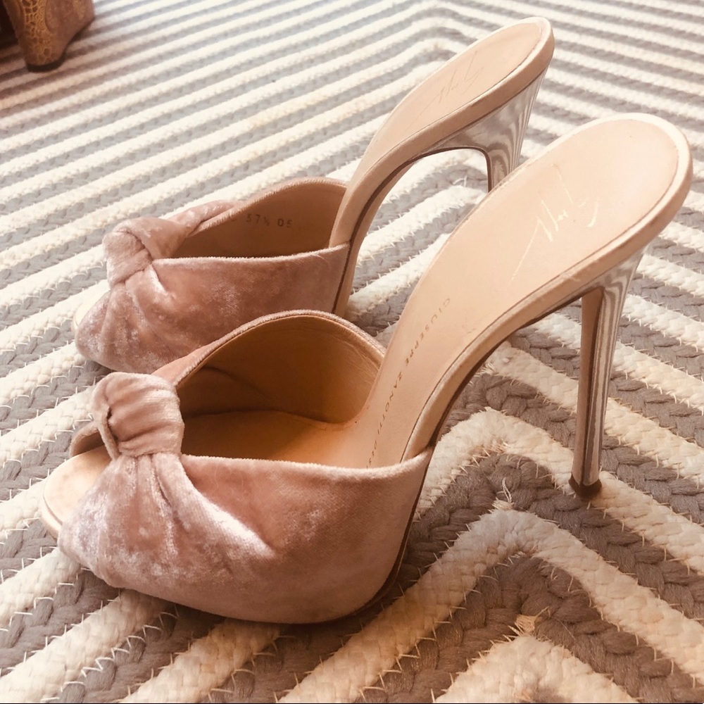 Giuseppe Zanotti Light Pink Velvet Heels Size 37.5 - Picture 8 of 12